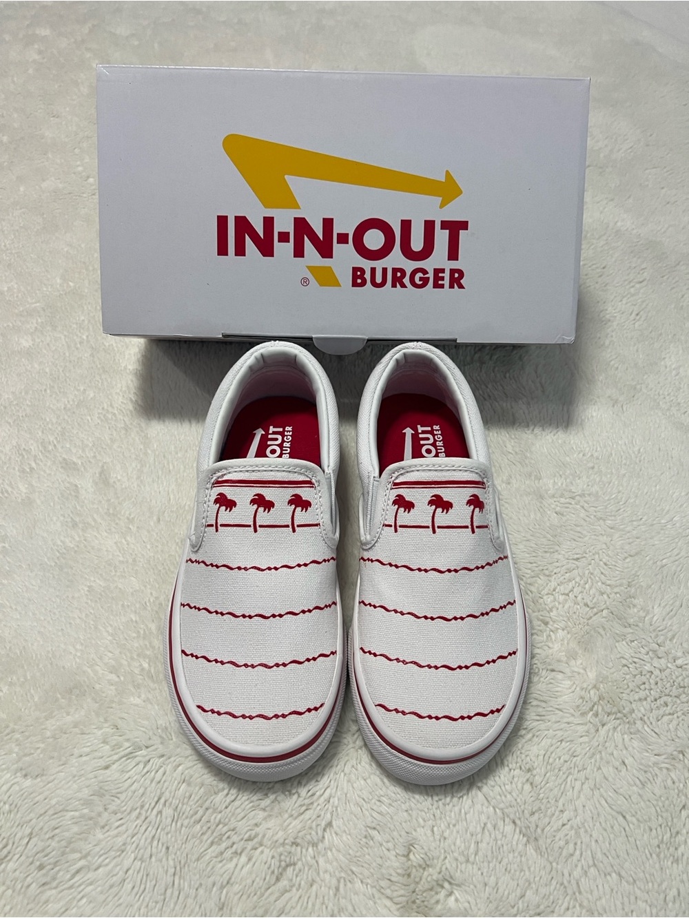 IN-N-OUT Kids White Slip-On Shoes with Red. Size 3